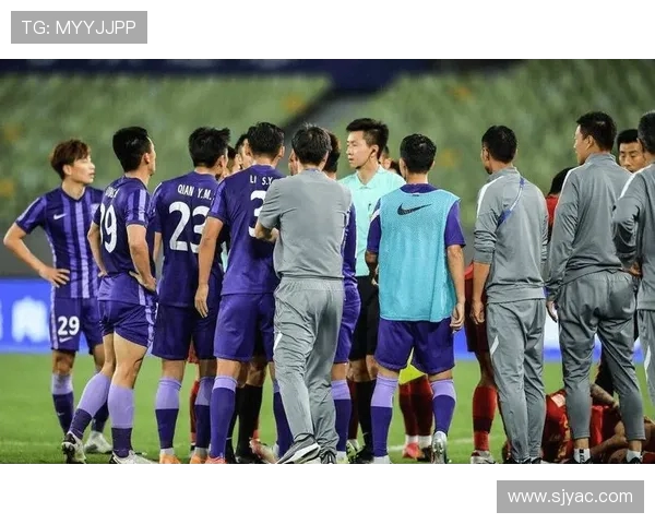 喀麦隆与澳大利亚激战正酣比分悬念引发球迷热议