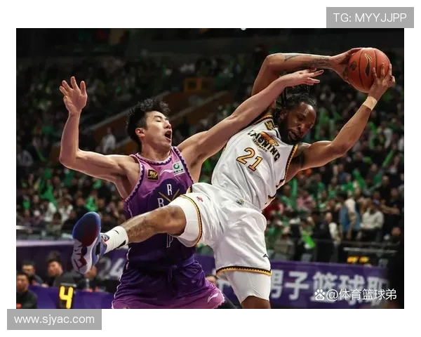 邹雨宸的篮球之路：从青涩少年到职业球员的成长历程与奋斗故事