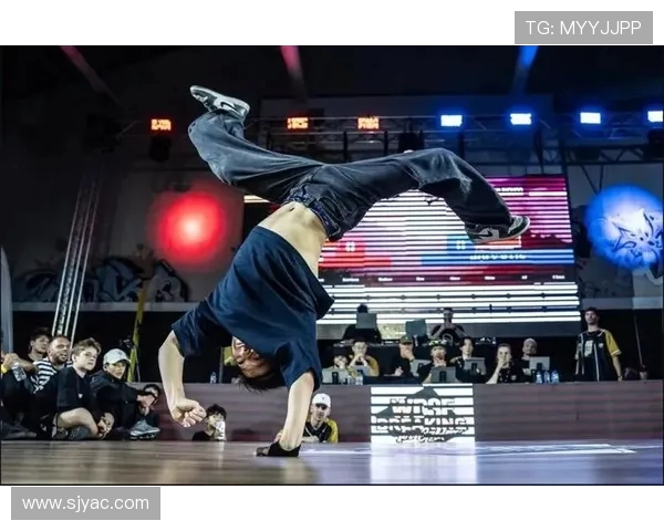 南京街舞队荣登全国灵活性排行榜第六名展现青春活力与实力